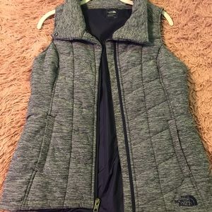 North face sleeveless vest